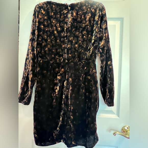 Zara dress - Picture 4 of 5